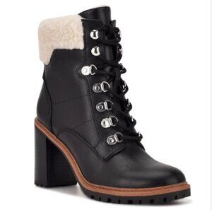 Nine West Peer Sherpa Lined Lace-up Ankle Boots in Black
